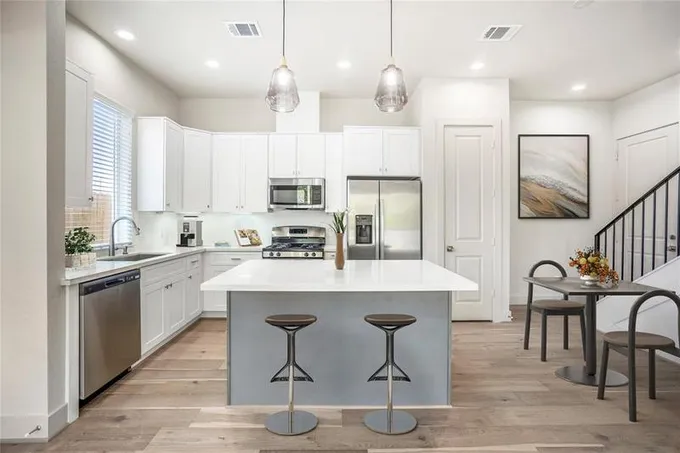 5237 Hillman St A, Houston, TX 77023 for Sale