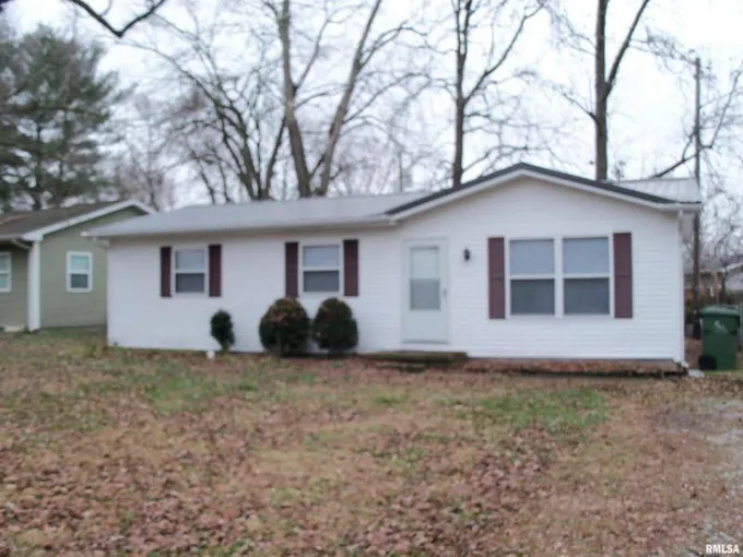 403 E LOGAN ST, De Soto, IL 62924 Single Family Residence For Sale  MLS# EB451926