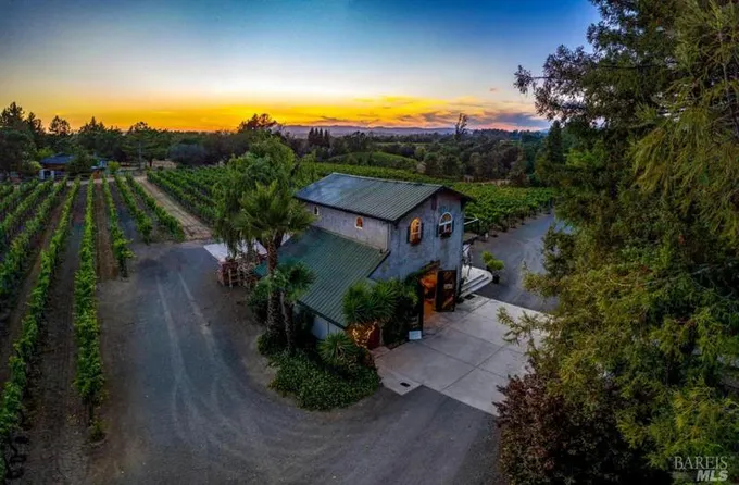 3701 VIKING RD, Santa Rosa, CA 95401 Single Family Residence For Sale  MLS# 323051733 for Rent