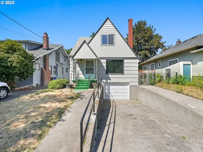 4857 SE SHERMAN ST, Portland OR 97215 for Sale