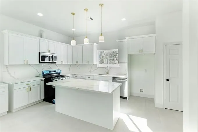 4114 Ward St, Houston, TX 77021 for Rent
