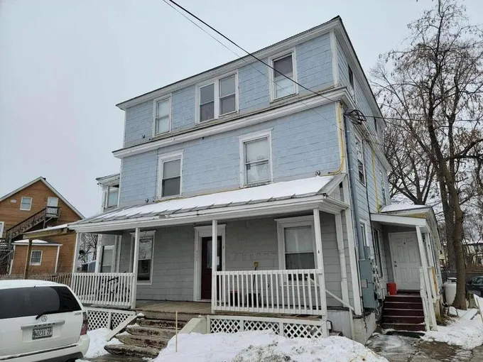 4 Spring Place, Waterville, ME 04901  621010438 for Sale