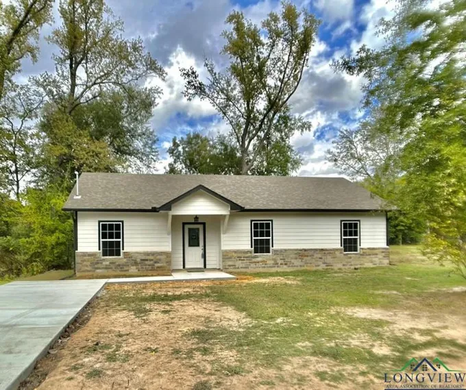 433 LARRY DR, Longview, TX 75602 Single Family Residence For Sale  MLS# 20236314