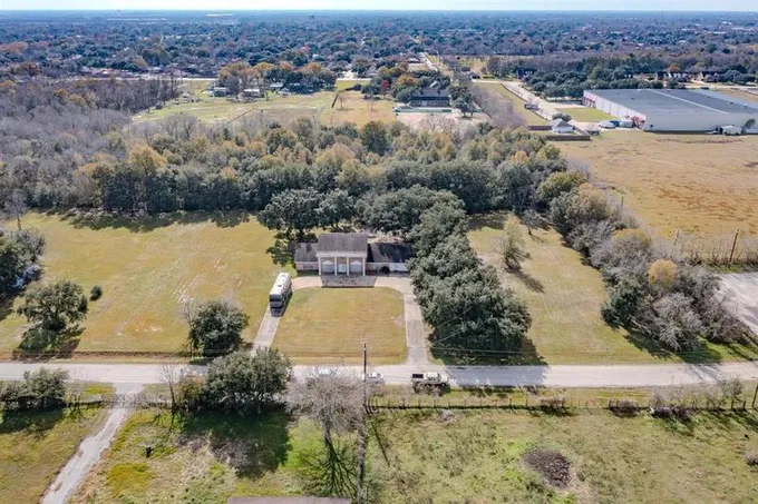 5208 Shank Rd, Pearland, TX 77581 for Sale
