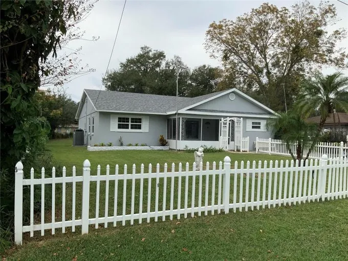 Tavares, Lake County, FL House for sale Property ID: 418417255