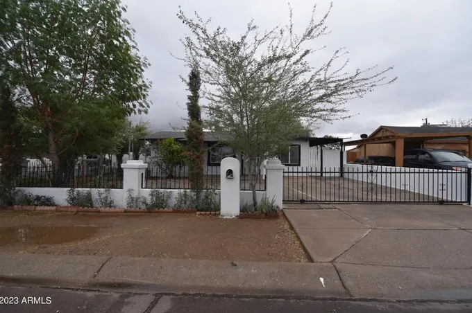 3401 W Monte Vista Rd, Phoenix, AZ 85009 - MLS 6640712 for Sale