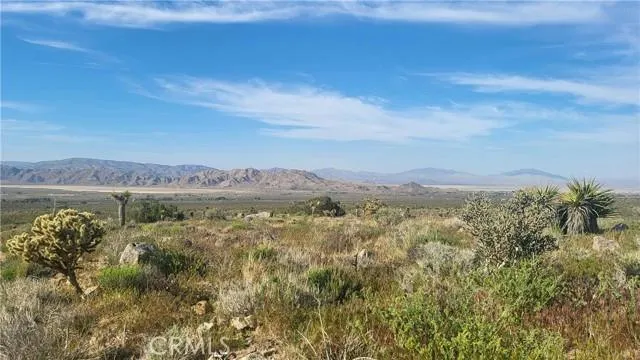 0 NEAR COUNTY RD , Lucerne Valley, CA 92356 Land For Sale  MLS# HD23061308
