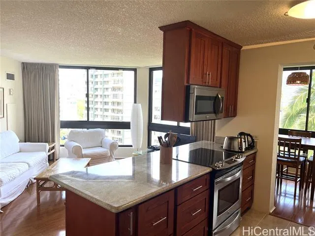 300 Wai Nani Way 802-I, Honolulu HI 96815 for Sale