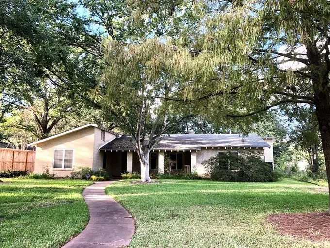 5100 Pine St, Bellaire, TX 77401 for Sale