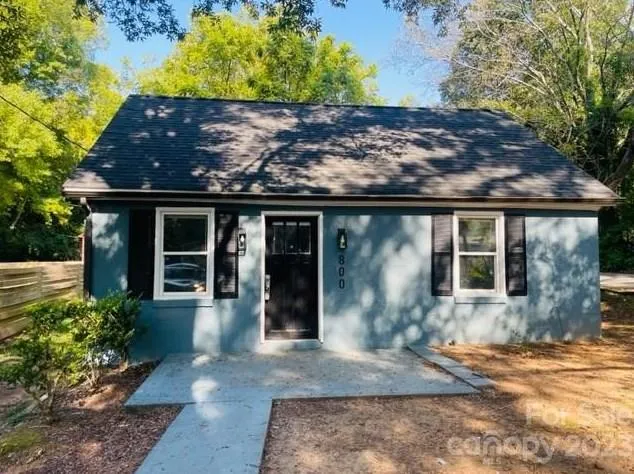 800 Cantwell St, Charlotte, NC 28208 - MLS 4065977 for Sale