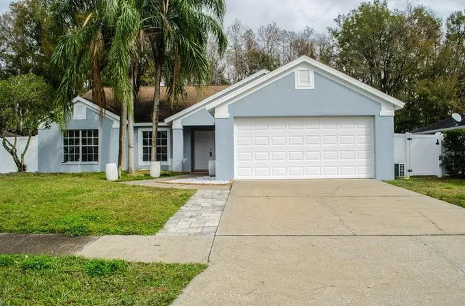 4640 Birdsong Blvd, Lutz, FL 33559 - MLS T3496390 for Sale