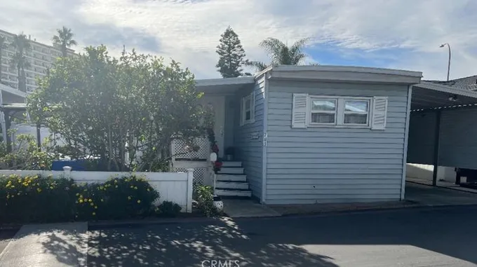 80 Huntington St #705 St, Huntington Beach, CA 92648 - MLS PW23227237 for Sale