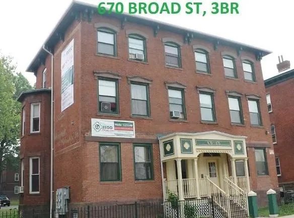 Rego Apartments - 28 Congress St - Hartford, CT Apartments for Rent