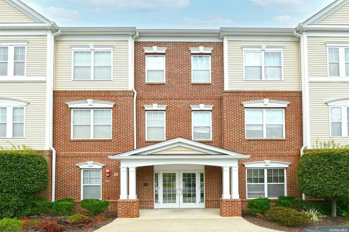 915 Kirkland Ct Unit J 915, Central Islip, NY 11722  MLS# 3508669 for Sale
