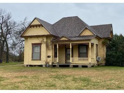 Williams St for Sale