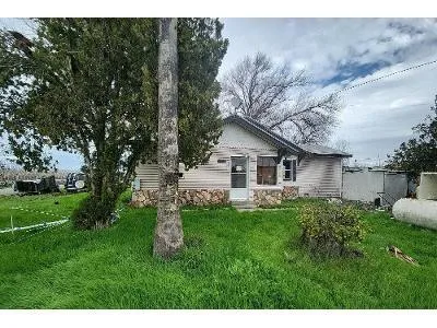 Hurlbut St for Sale