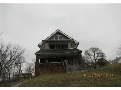- 1825 Reyburn Road for Sale