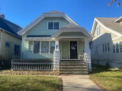 N 15th St for Sale