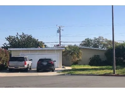 W Willow Ave for Sale