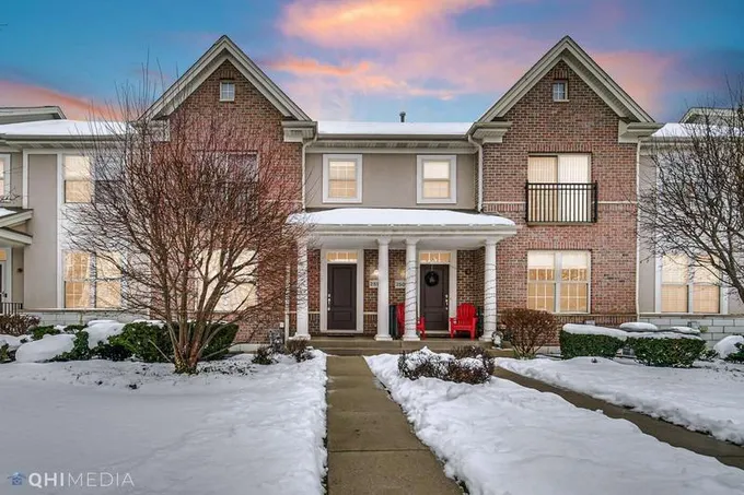 2510 Waterbury Lane, Buffalo Grove, IL 60089  621150036 for Sale