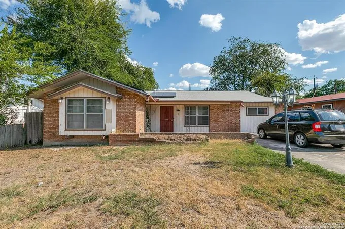 7830 Rimfire Dr, San Antonio, TX 78227 for Sale