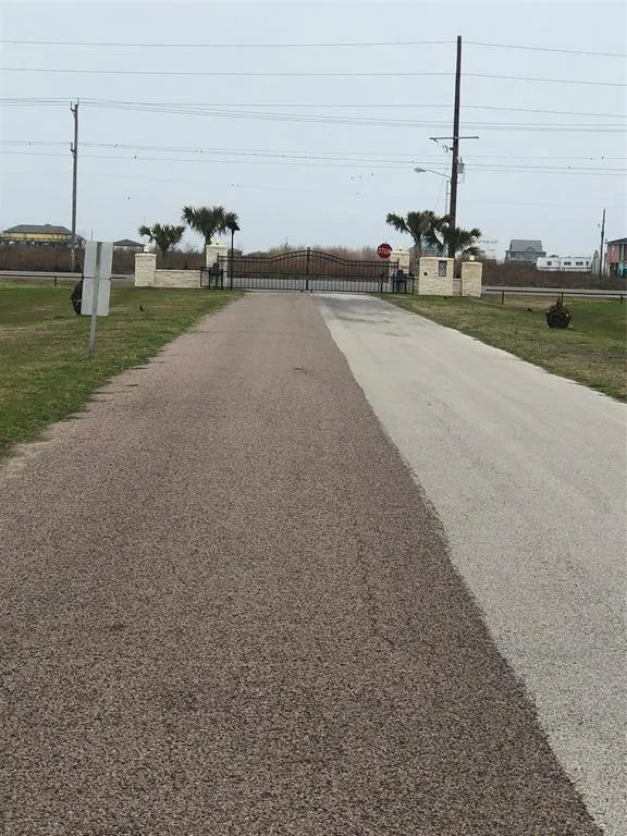 1160 Lagoon Dr, Crystal Beach, TX 77650 for Sale
