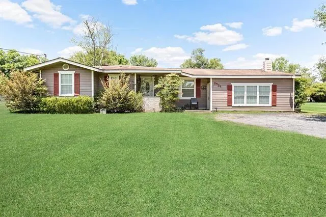 2921 Dogwood St, ORANGE, TX 77632 for Sale