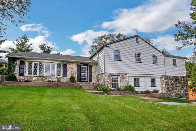 Huntingdon Valley, Montgomery County, PA House for sale Property ID: 418075350