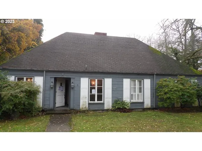 7180 SW CRESTDALE CT, Portland OR 97225 for Sale