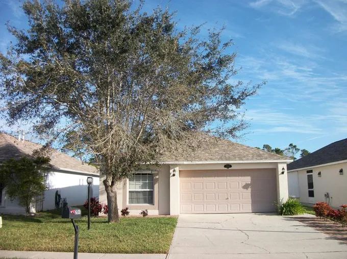 2081 Redwood Circle NE, Palm Bay, FL 32905 - MLS 1001516 for Sale