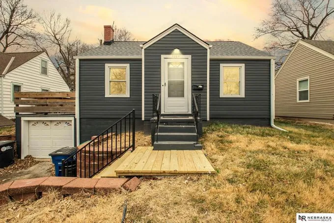 1004 S 51ST AVE, Omaha, NE 68106 Single Family Residence For Sale  MLS# 22328565