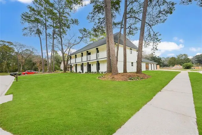 1011 Klamath Ln, Houston, TX 77090 for Sale