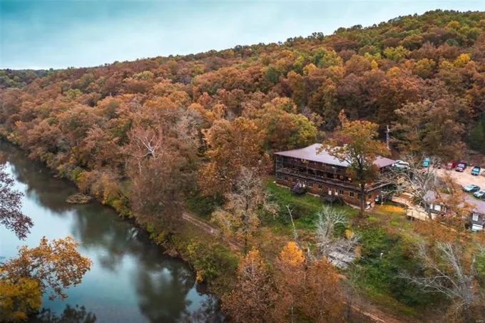Cuba, Crawford County, MO Lakefront Property, Waterfront Property, House for sale Property ID: 418358834