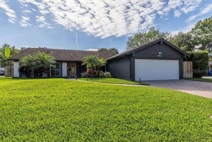 11511 ARECA ROAD, TAMPA, FL 33618  611250201 for Sale