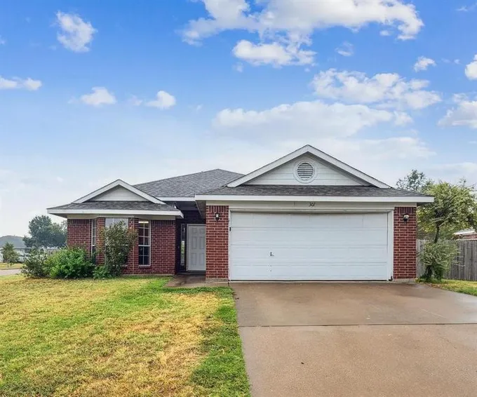 301 Alpine Dr, Weatherford, TX 76086 for Sale