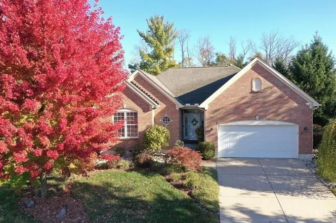 802 Sunrise Ridge Ct, Maineville, OH 45039 - MLS 1791505 for Sale