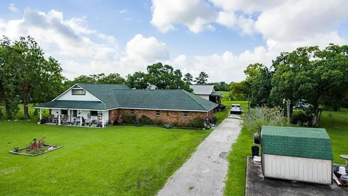 2319 W Cedar Bayou Lynchburg Rd, Baytown, TX 77521 for Sale