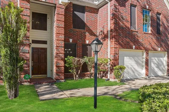 10715 Oak Acres Dr, Houston, TX 77065 - MLS 87812577 for Sale