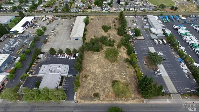 3270 Dutton Ave, Santa Rosa, CA 95407 - MLS 322057053 for Sale