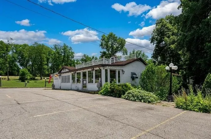 781 New Castle Rd, Franklin Township, PA 16001 - MLS 1611708 for Sale