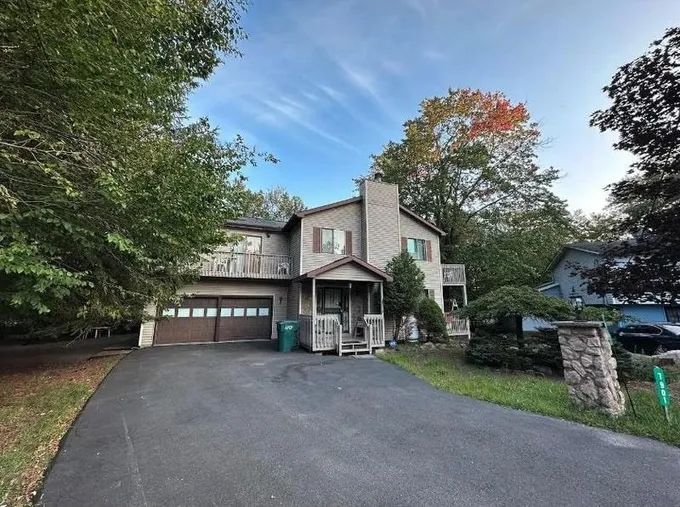 7901 Sleepy Hollow Dr, Coolbaugh Twp, PA 18466 - MLS 722138 for Sale