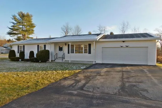 8 Cessna Place, Rutland, VT 05701  613169406 for Sale
