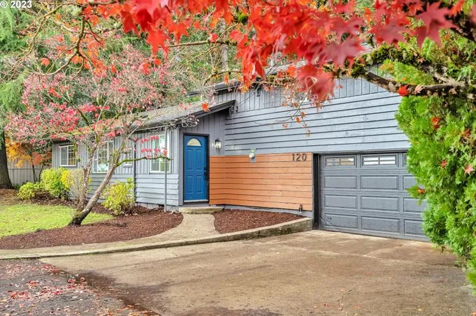 120 N 29th Ave, Cornelius, OR 97113 - MLS 23006933 for Sale