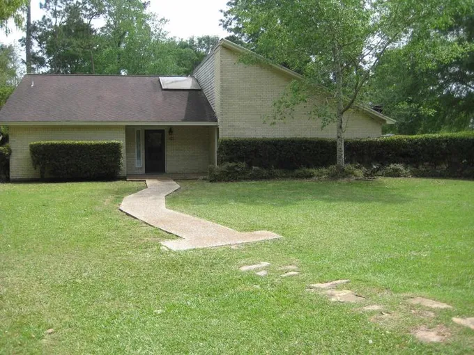 101 Locust, Village Mills, TX 77663 for Sale