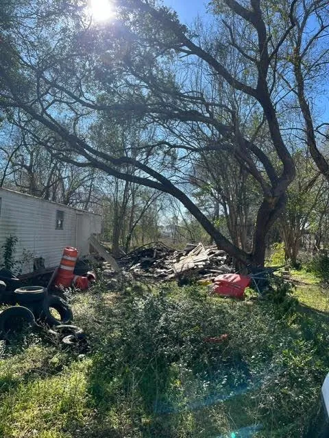 407 1st St, Willis, TX 77378 for Sale