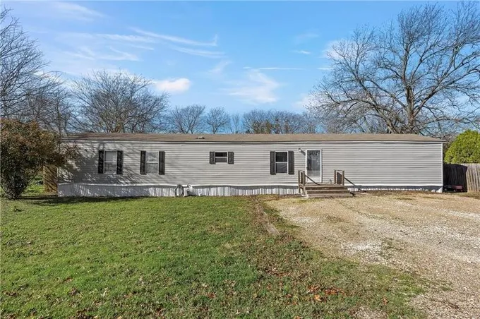 108 Ave A, Moody, TX 76557 for Sale