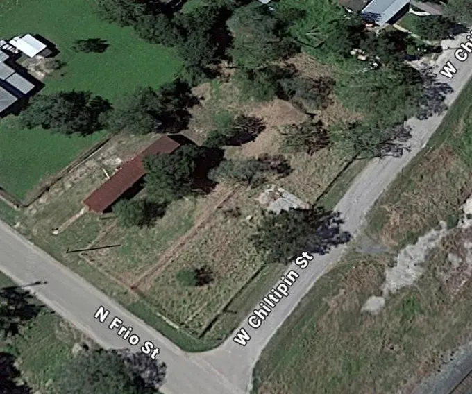 000 W Chiltipin, Mathis, TX 78368 for Sale