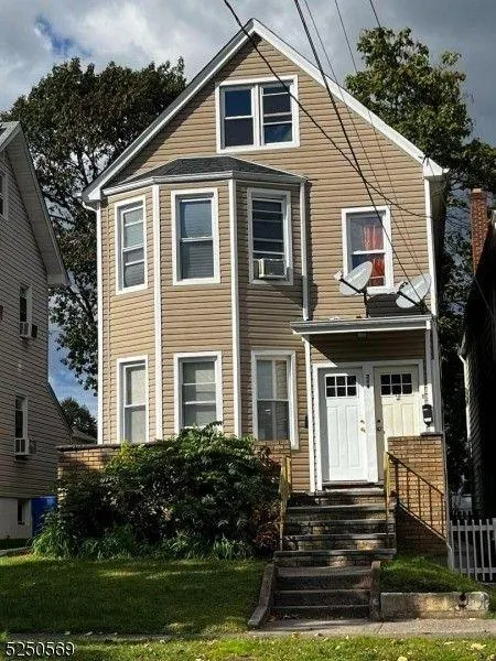 Clifton, Passaic County, NJ House for sale Property ID: 418022275