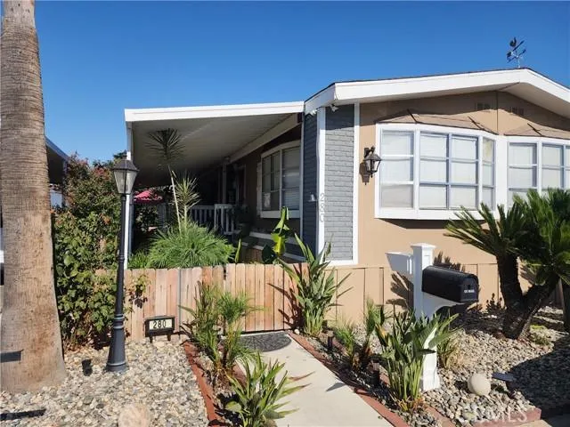 280 Teakwood, Bakersfield CA 93308 for Sale