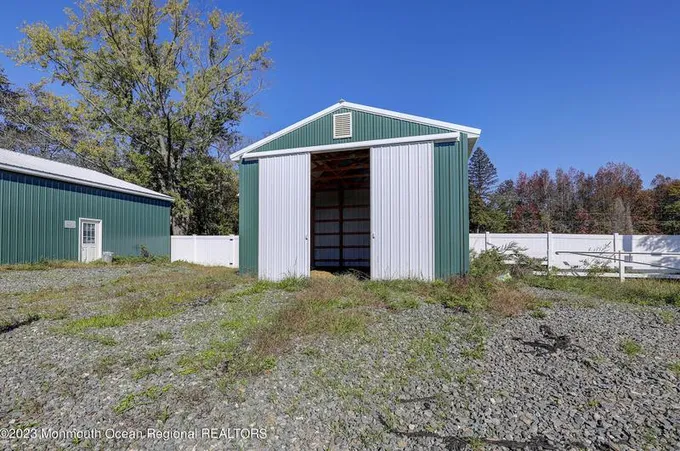 211 Bennett Rd, Freehold, NJ 07728 - MLS 22326889 for Rent